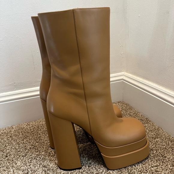 Versace Aevitas Boots in Tan - Picture 2 of 8